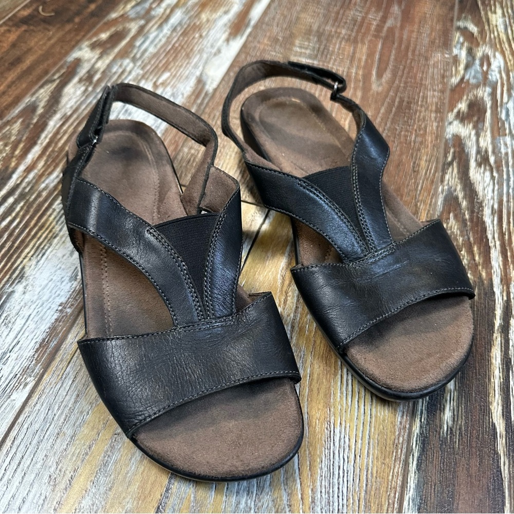 Natural Sole Women's Black Leather Sandals